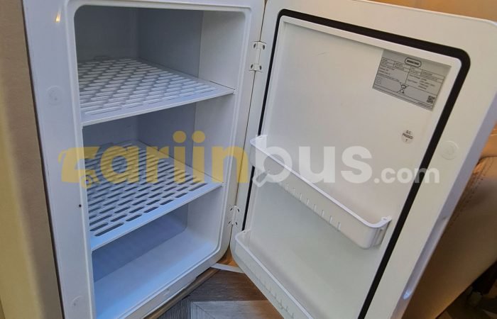 Pretige-C3-Hiace-Premio-7-Seat-1