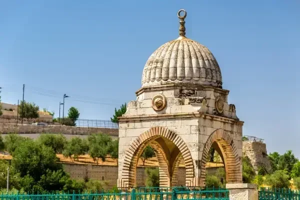 tempat wisata ziarah di bogor