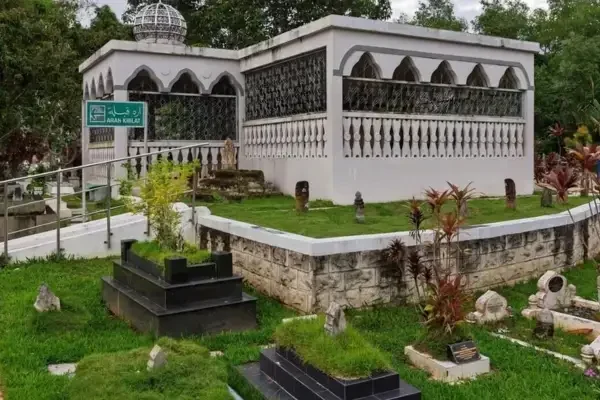 tempat ziarah tasikmalaya